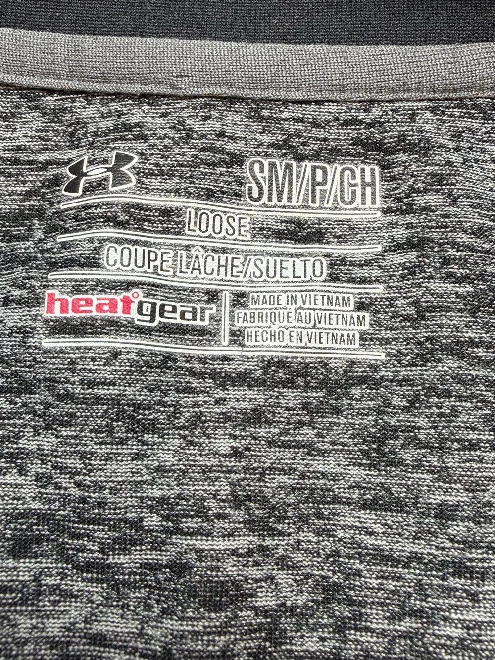 Under Armour HeatGear Heathered Gray Loose Fit Top 1/4 zip Size small